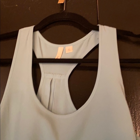 Top - Picture 2 of 4